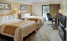 Comfort Inn Saskatoon 3*