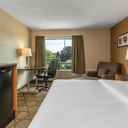 Comfort Inn Saskatoon Exterior photo