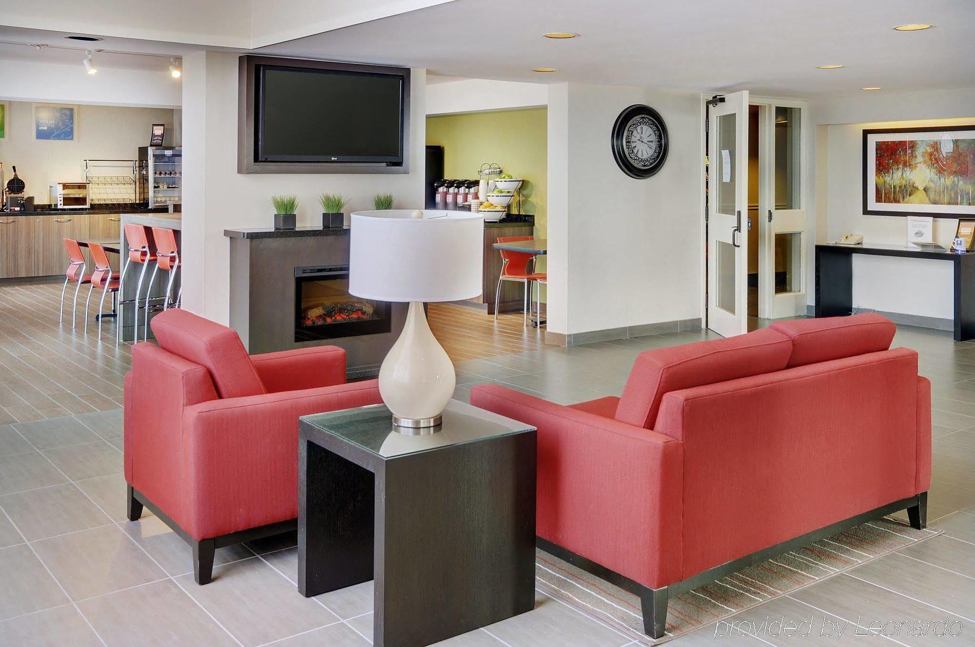 Comfort Inn Saskatoon Exterior photo