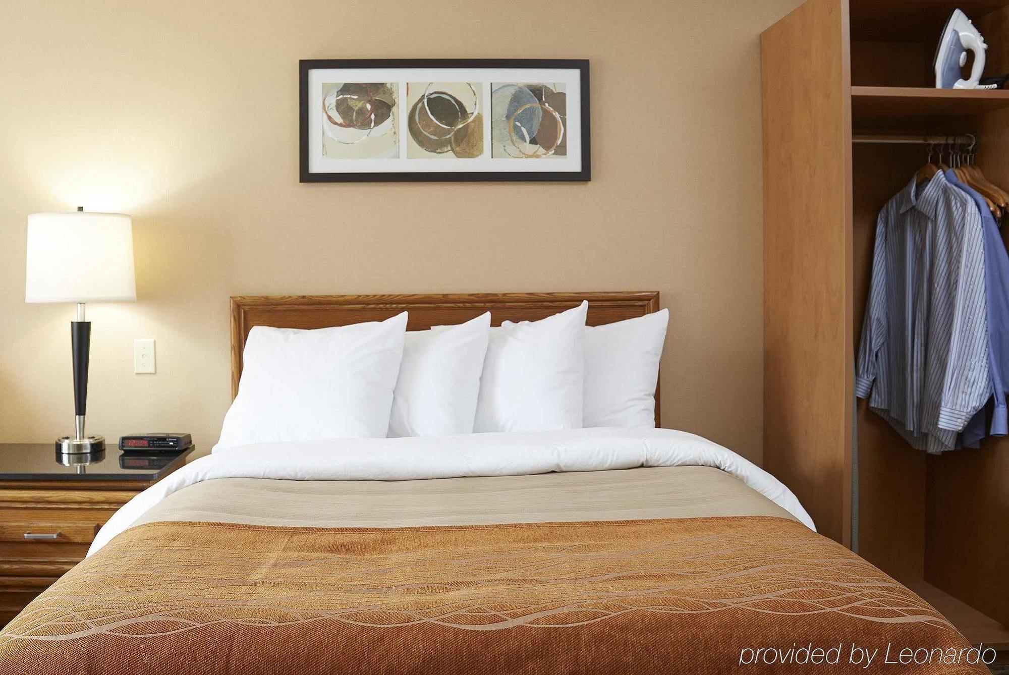 Comfort Inn Saskatoon Exterior photo