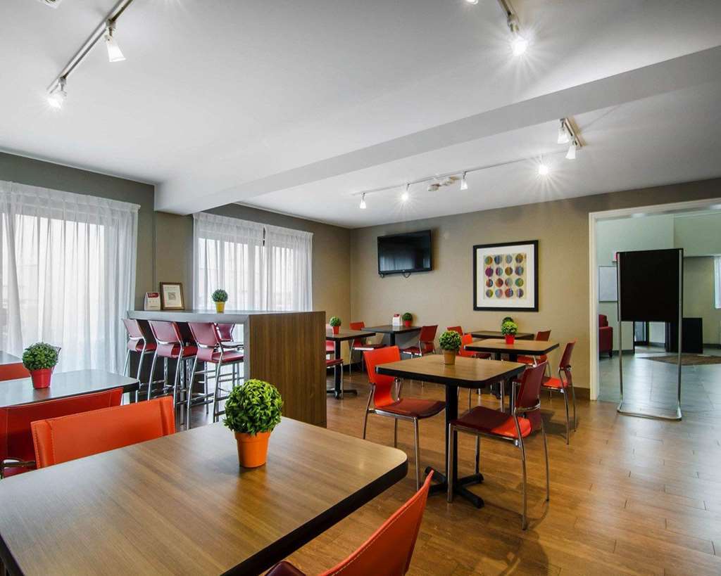 Comfort Inn Saskatoon Restaurant photo
