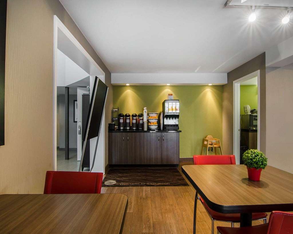 Comfort Inn Saskatoon Restaurant photo